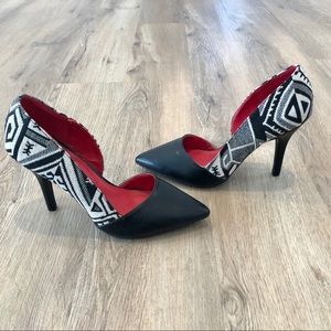 Chinese Laundry ‘Sparks Fly’ Pumps